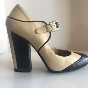 CHANEL blk/tan spectator/Mary Jane’s pump